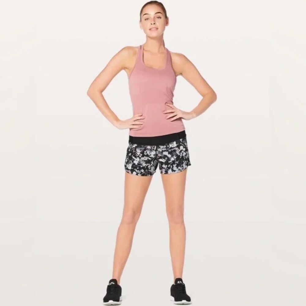 Lululemon Athletica Hotty Hot Black Spring Blossom Women's Shorts Size 6